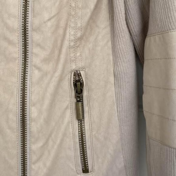 Blue Rain Beige Jacket Size Medium - Picture 2 of 5